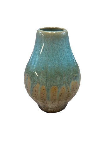 Studio art pottery - art, signed